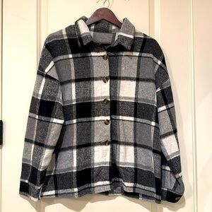 Women’s black and white flannel shirt jacket